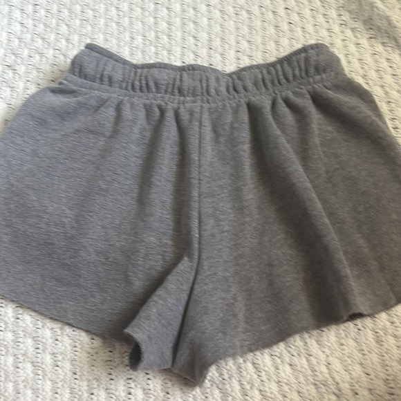 Sweatshorts - Picture 3 of 3